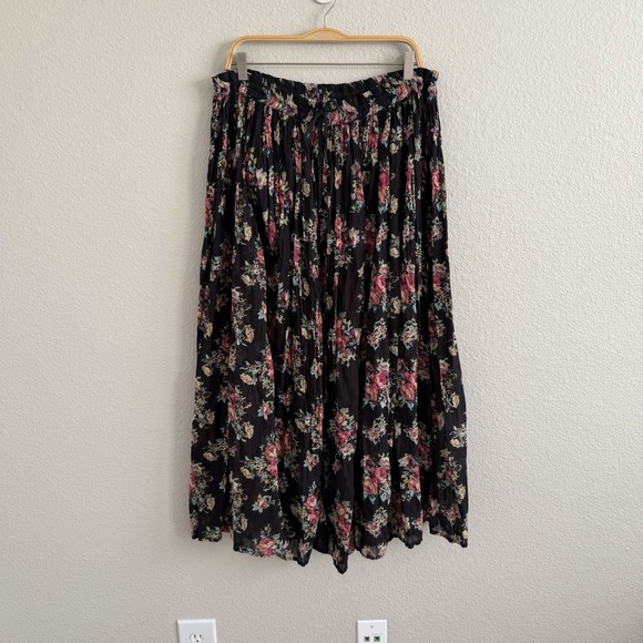 Huntington Ridge Dresses & Skirts - Vintage Huntington Ridge Large Floral Maxi Skirt Cotton Cottagecore Boho Flowy